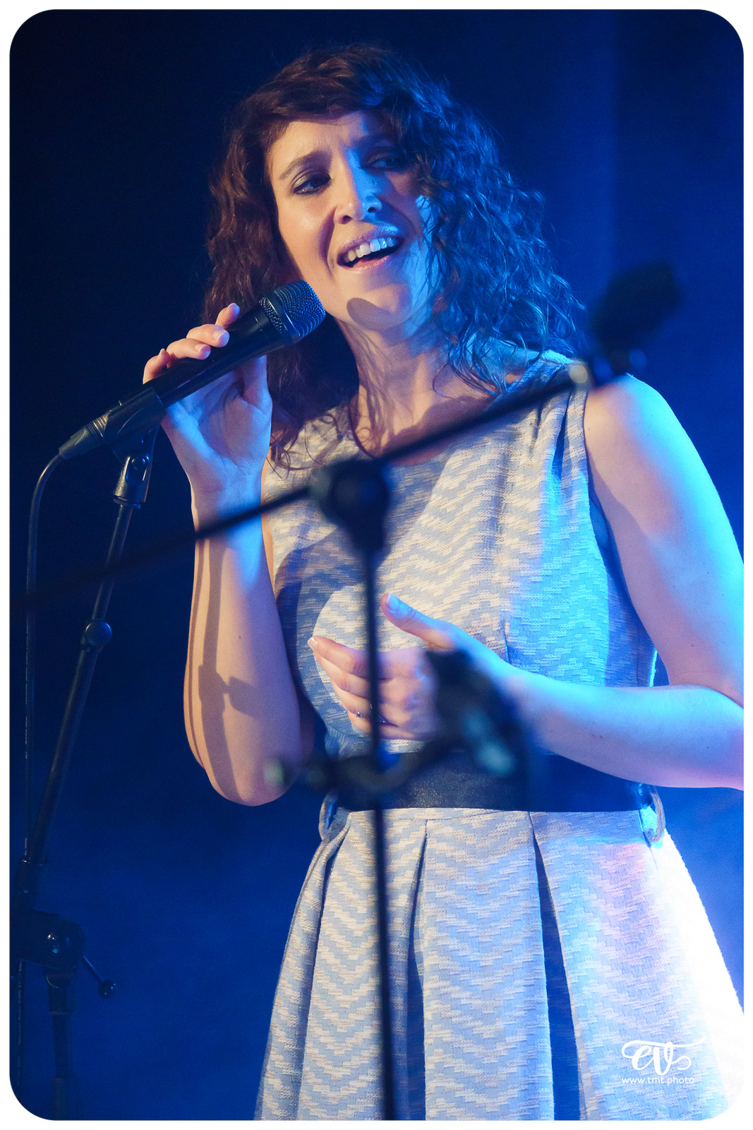 SERGE, ELEGANCE ACOUSTIQUE